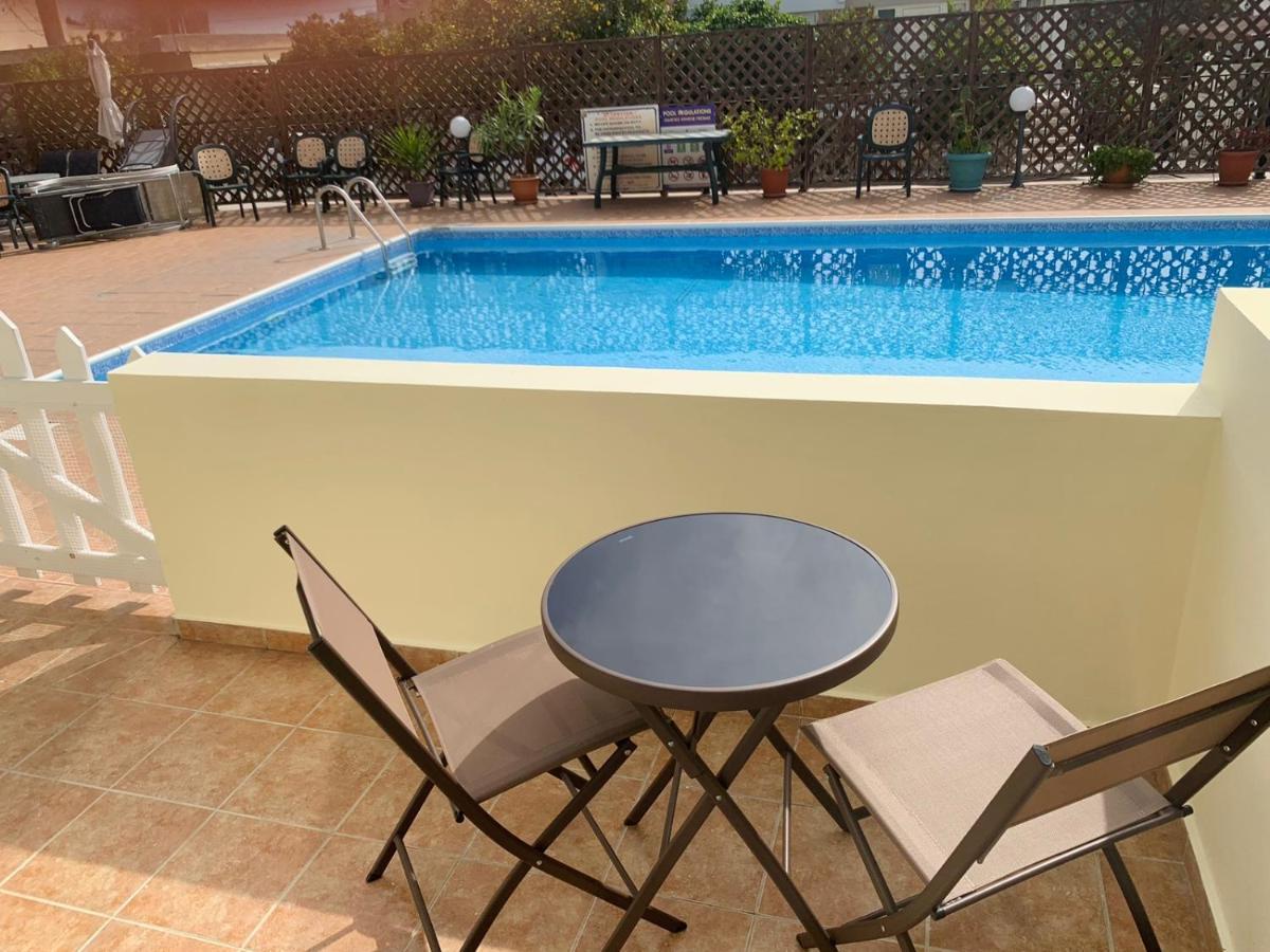 Peaceful Apartment With Double Bed - Oak Breeze Paphos Ngoại thất bức ảnh