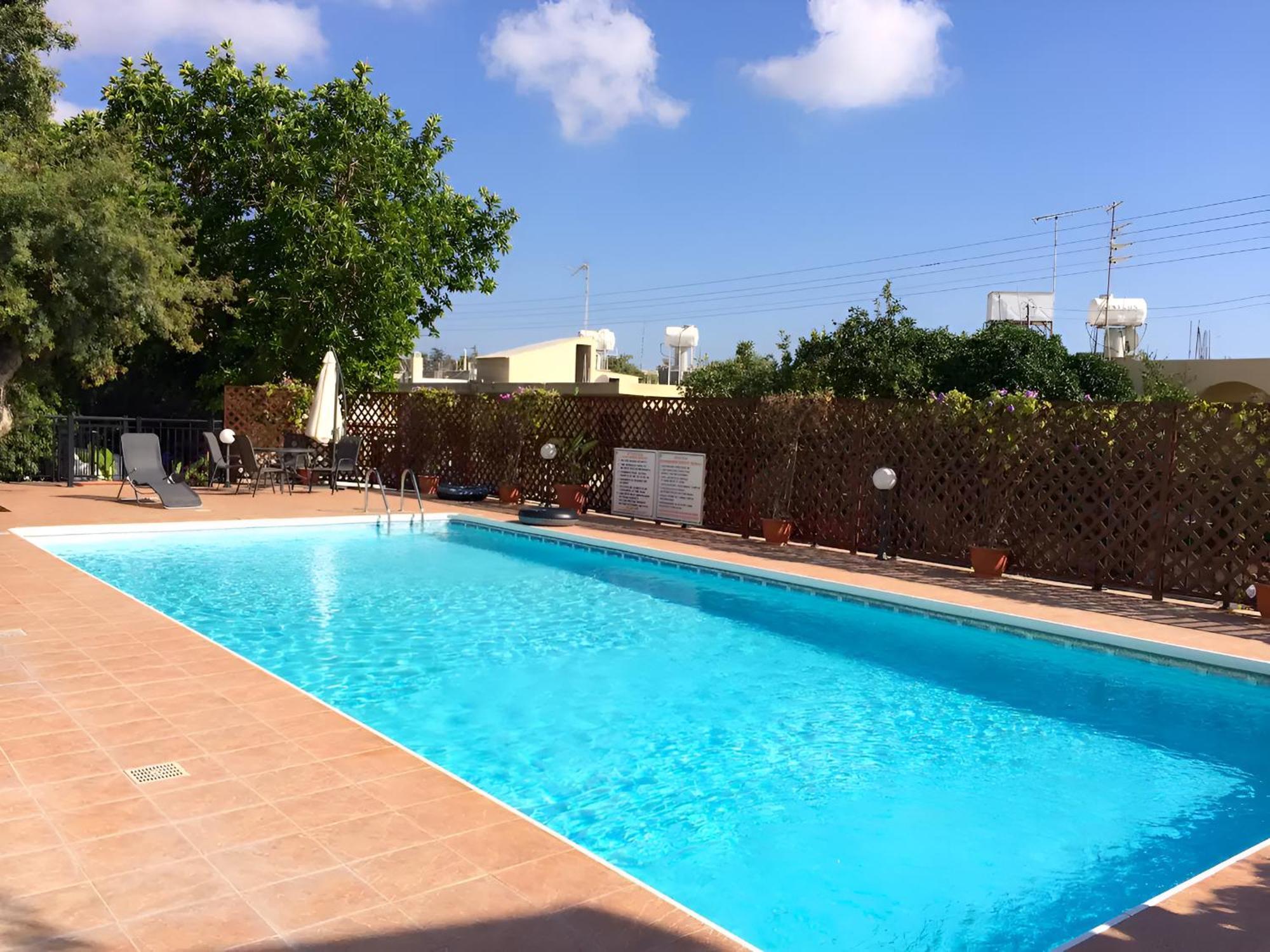 Peaceful Apartment With Double Bed - Oak Breeze Paphos Ngoại thất bức ảnh
